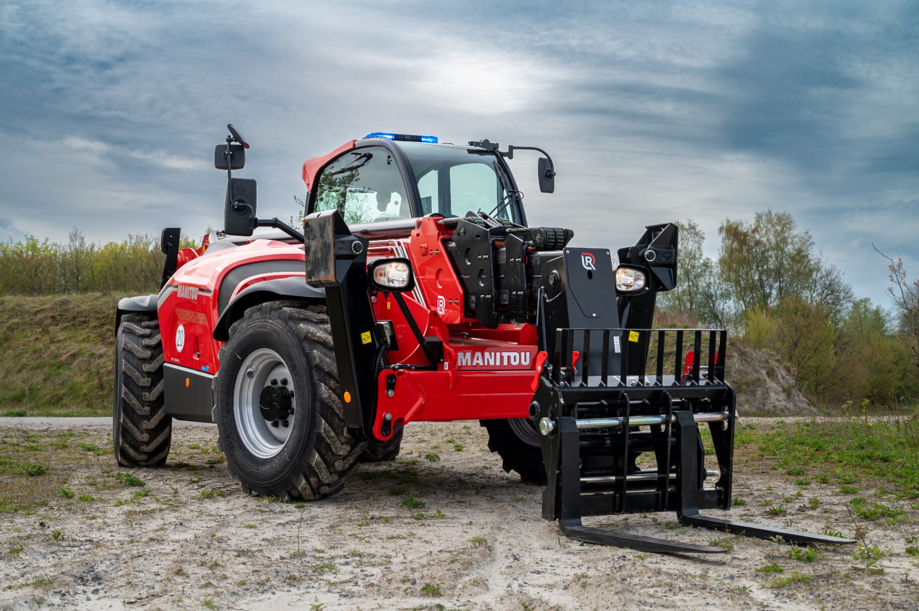 REAKTIS Teleskoplader & Baumaschinen Sonderfahrzeug